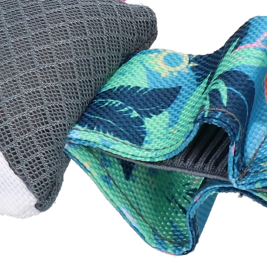 CoolPets Pull Me! Sharky Flamingo