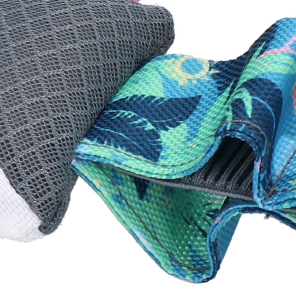 CoolPets Pull Me! Sharky Flamingo